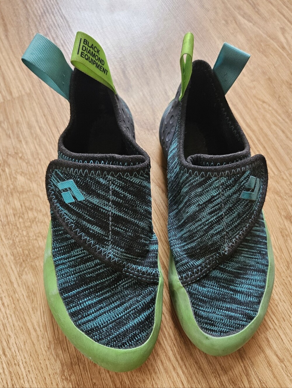 Black Diamond Momentum Green Envy Kids Climbing Shoes Boy Unisex Size 4 Kids - Picture 2 of 10